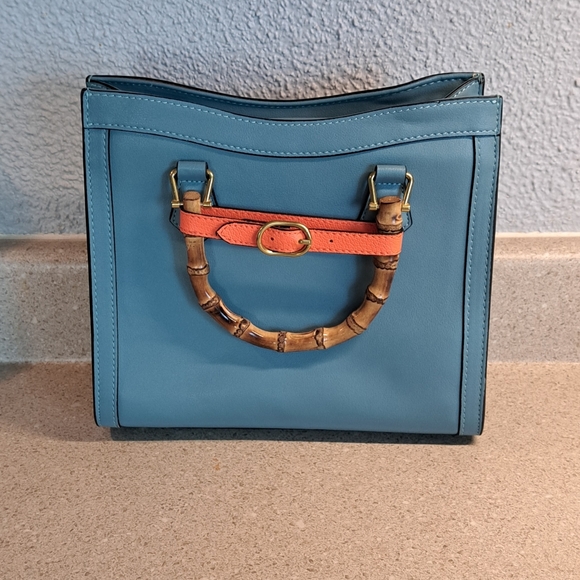 Gucci Diana Mini Tote Bag - Picture 2 of 14